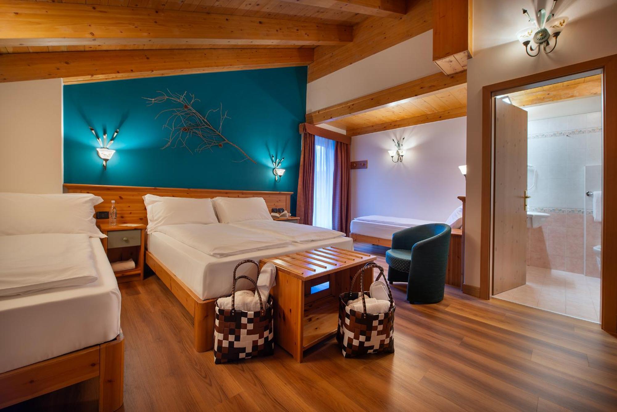 Hotel Primula ลีวินโญ ภายนอก รูปภาพ