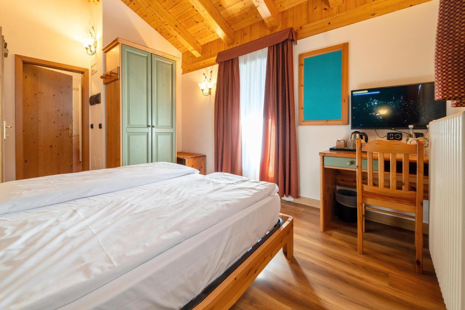 Hotel Primula ลีวินโญ ภายนอก รูปภาพ