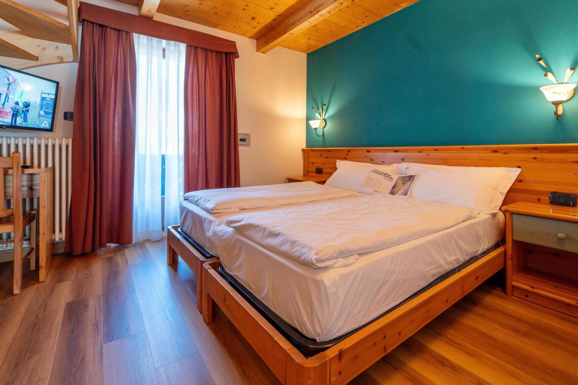 Hotel Primula ลีวินโญ ภายนอก รูปภาพ