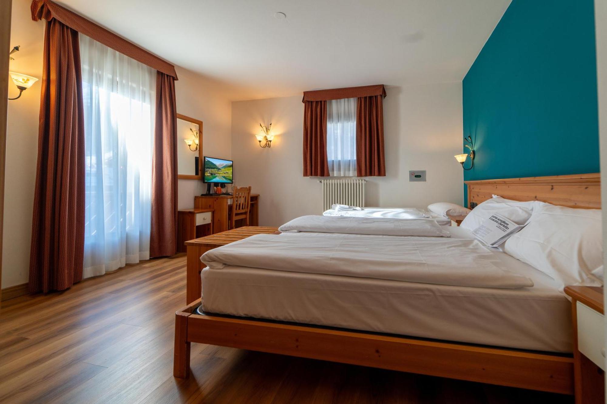 Hotel Primula ลีวินโญ ภายนอก รูปภาพ